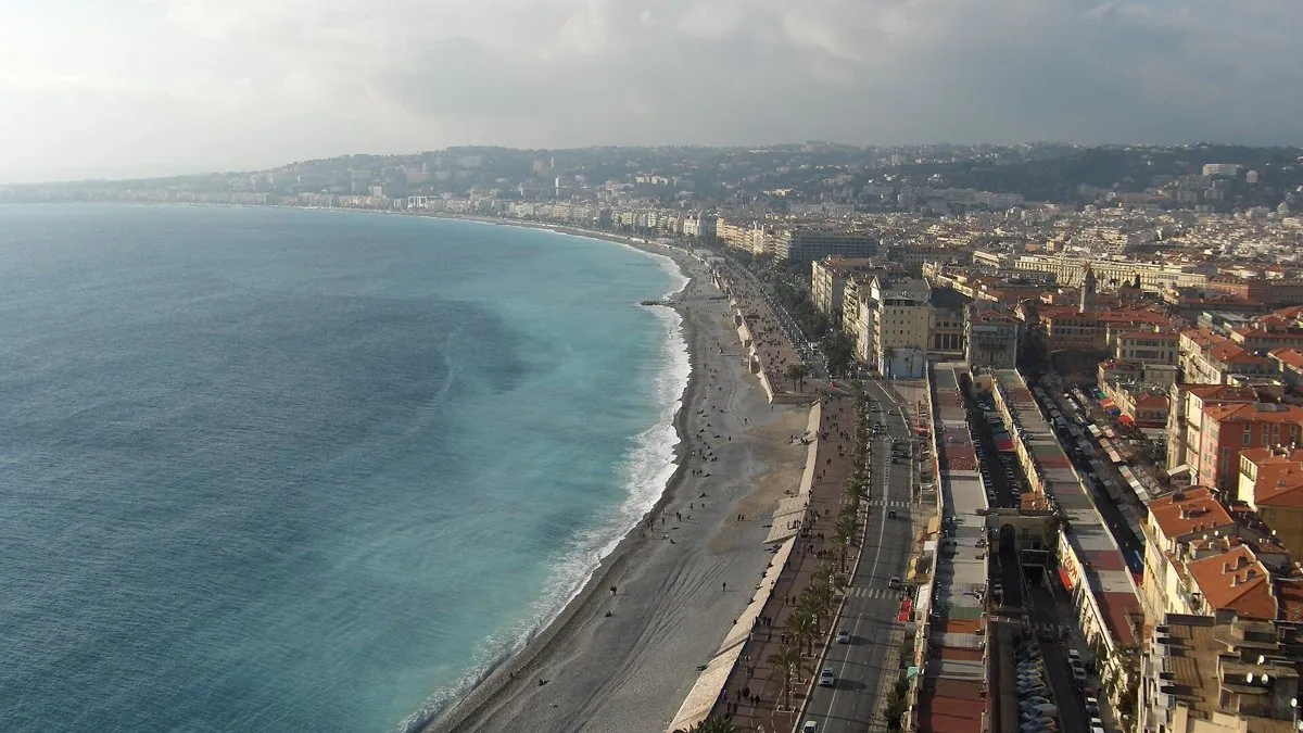 IPTV à Nice: Nice, Quai des États-Unis and Promenade des Anglais FRANCE