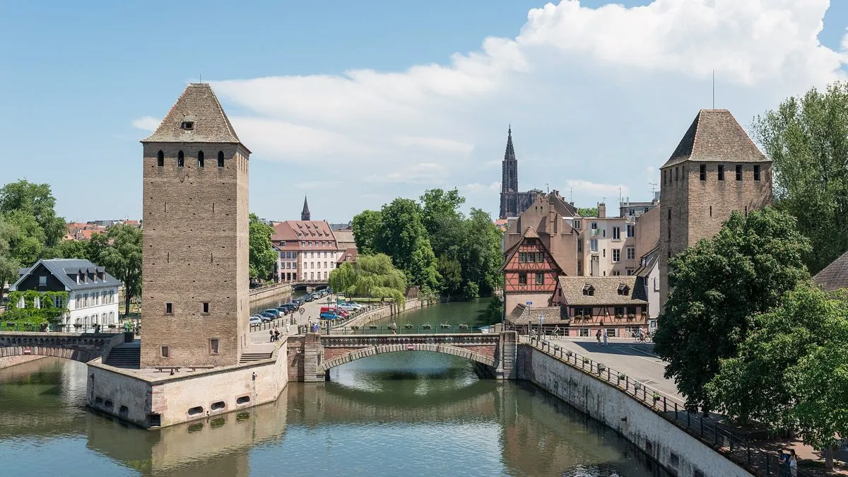 IPTV à Strasbourg: Ponts Couverts, Strasbourg, South view 20170529